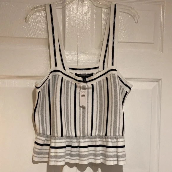 Banana Republic SWEATER TANK - Picture 2 of 8